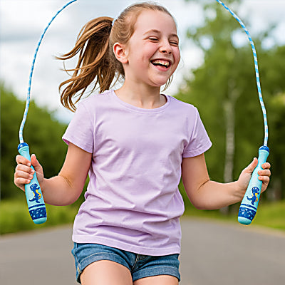 Corde a sauter pour petit parfaite pour développer la coordination, la confiance et l'endurance des enfants.